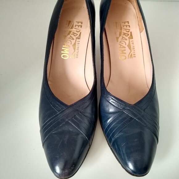 Salvatore FERRAGAMO Woven Criss Cross Leather Pumps - Picture 1 of 8